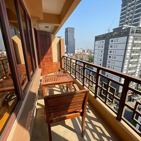פנום פן Hamptons Apartments מראה חיצוני תמונה
