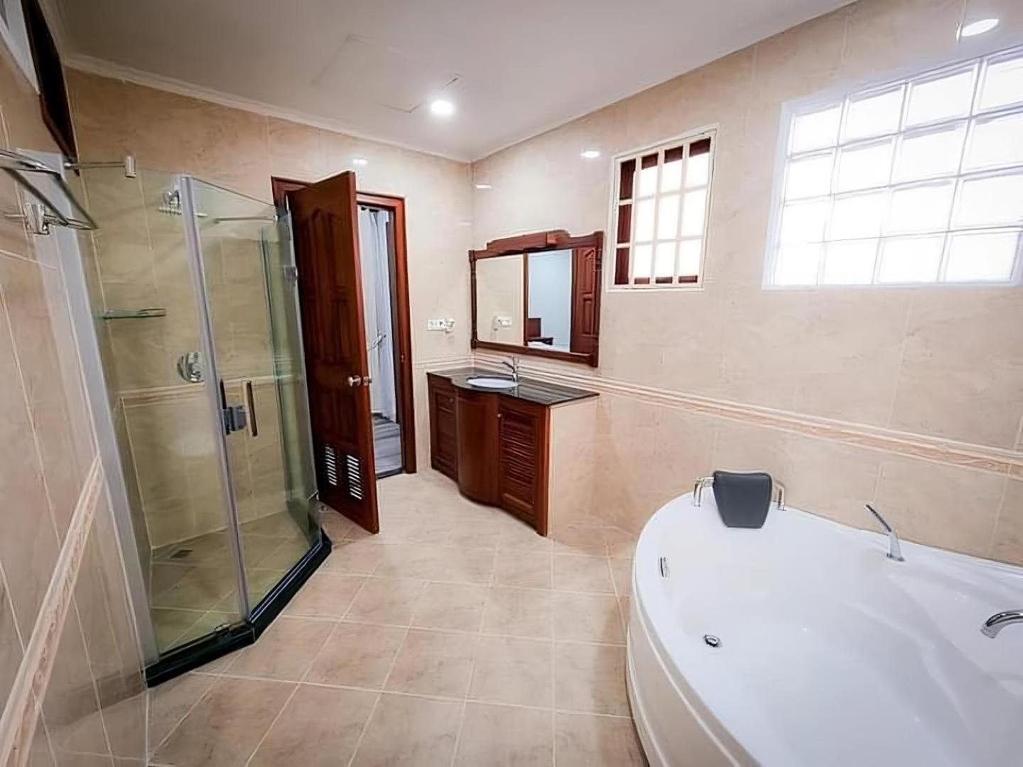 פנום פן Hamptons Apartments מראה חיצוני תמונה