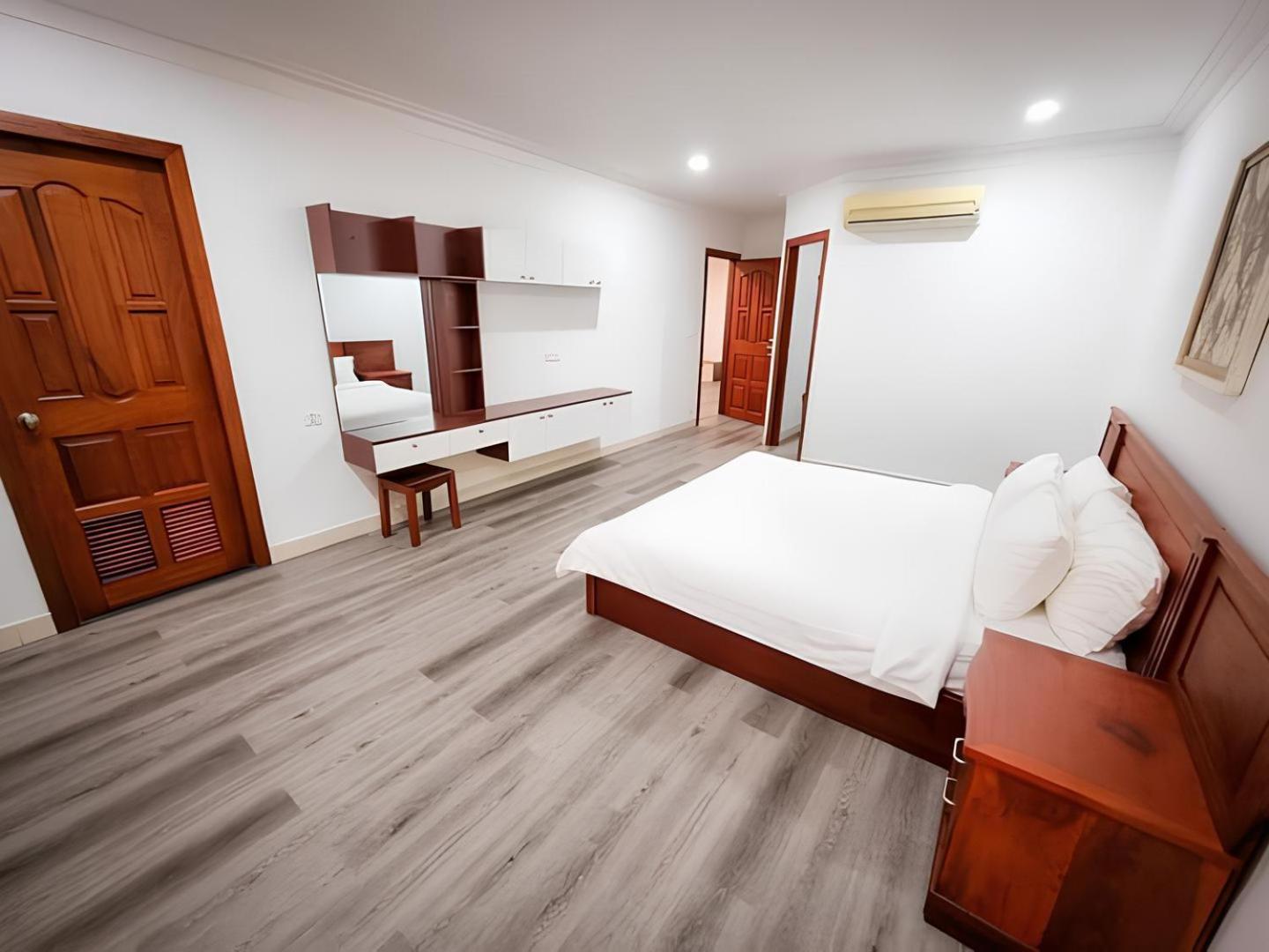פנום פן Hamptons Apartments מראה חיצוני תמונה