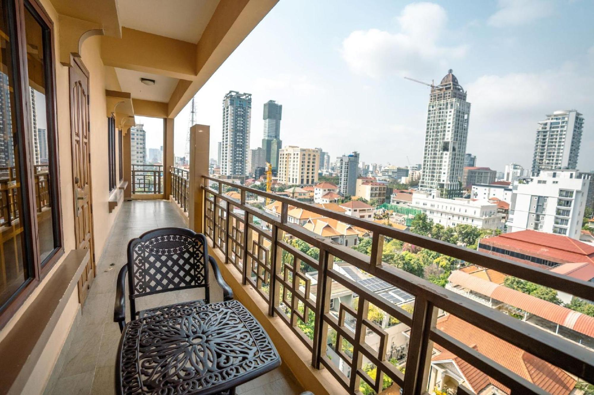 פנום פן Hamptons Apartments מראה חיצוני תמונה