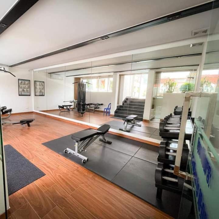 פנום פן Hamptons Apartments מראה חיצוני תמונה