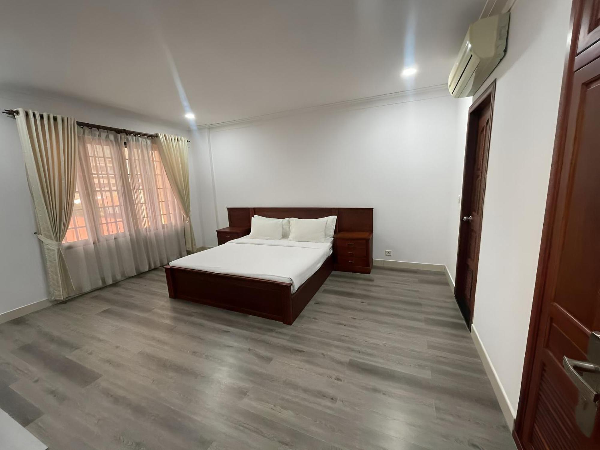פנום פן Hamptons Apartments מראה חיצוני תמונה